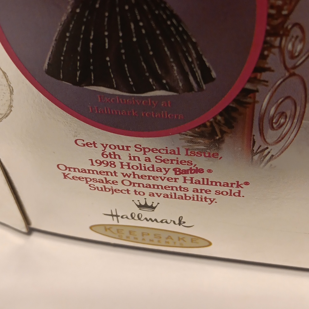 Barbie Collection Happy Holidays Doll Special Edition (1998 Mattel) - Picture 7 of 7